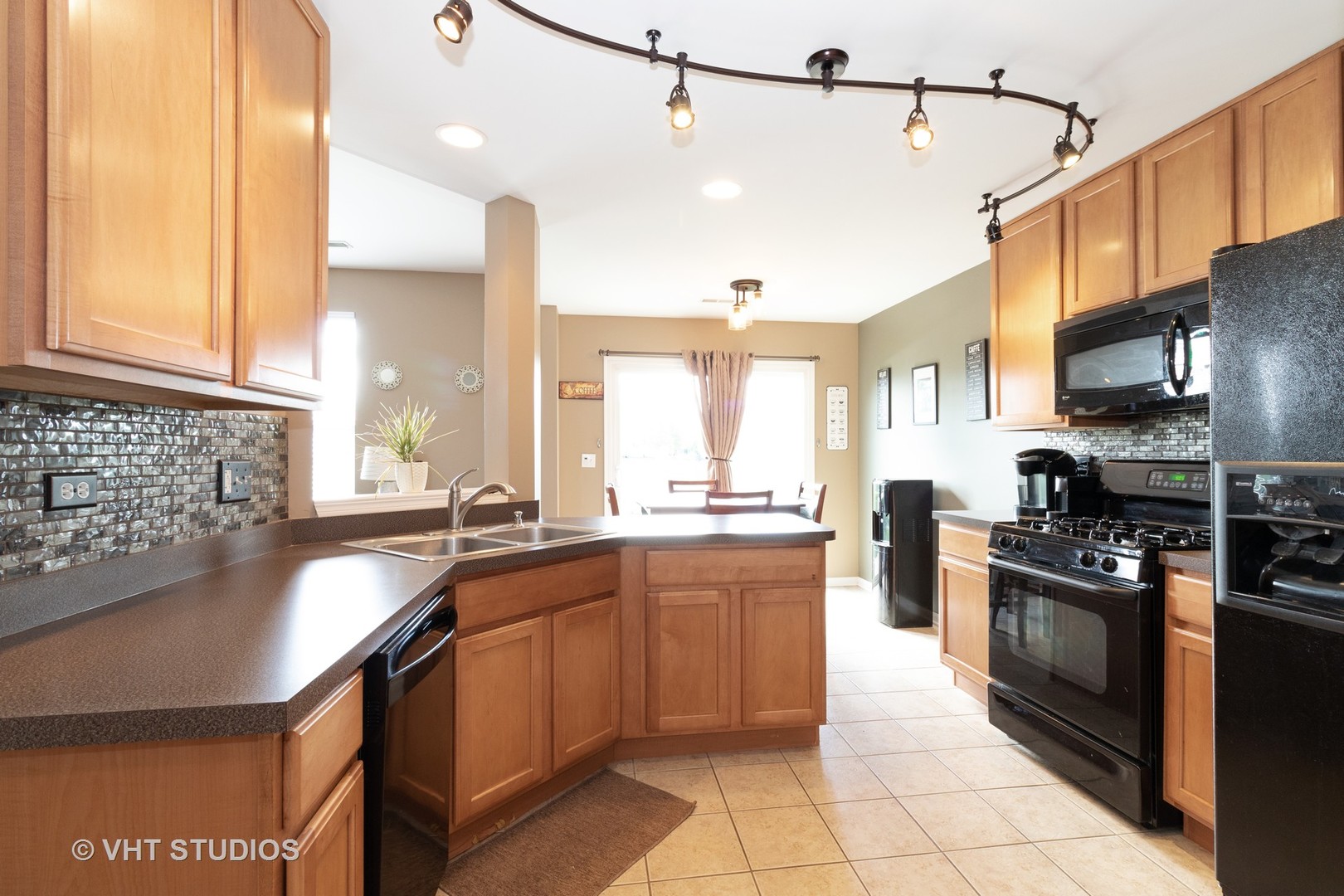 15315 Pinewood Road, Unit 1131 Lockport, IL 60441 - Photo 3 of 11