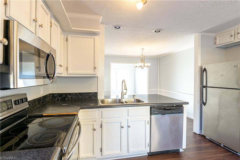 4902 Tower Road, Unit B Greensboro, NC 27410 - Photo 11 of 34 Gallery Image 11
