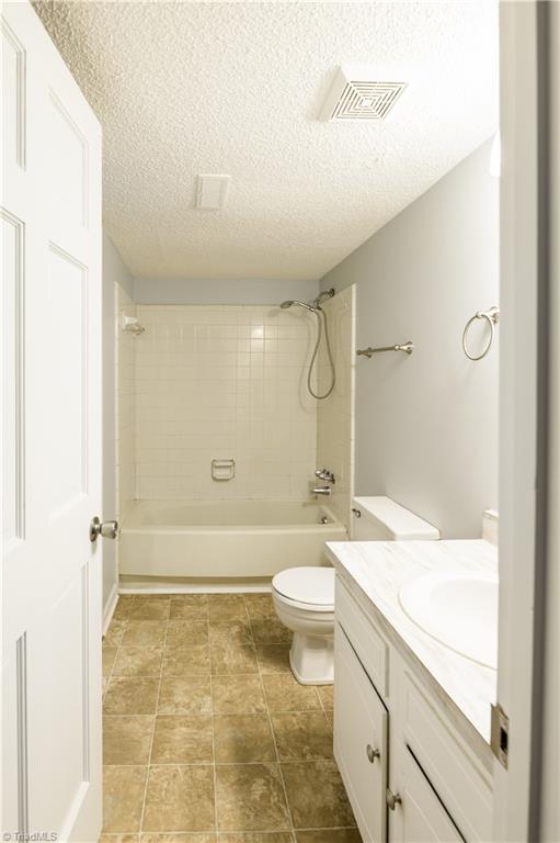 4902 Tower Road, Unit B Greensboro, NC 27410 - Photo 18 of 34 Gallery Image 18