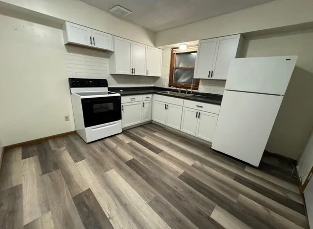 $225,000 | 1457 West Lake Road, Unit 14, Murphysboro, IL 62966