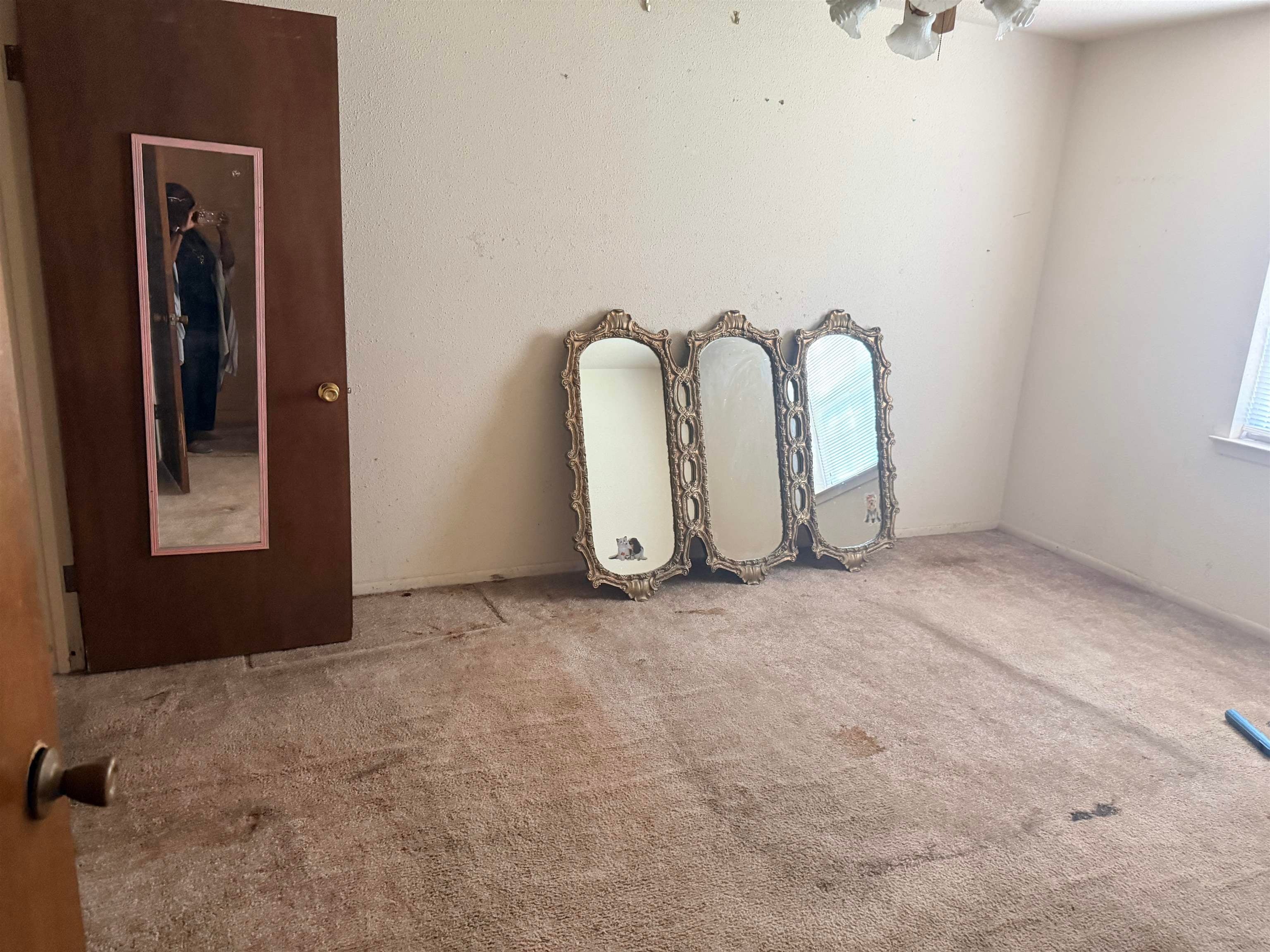4940 Bigner Road Beaumont, TX 77708 - Photo 5 of 13 Gallery Image 5