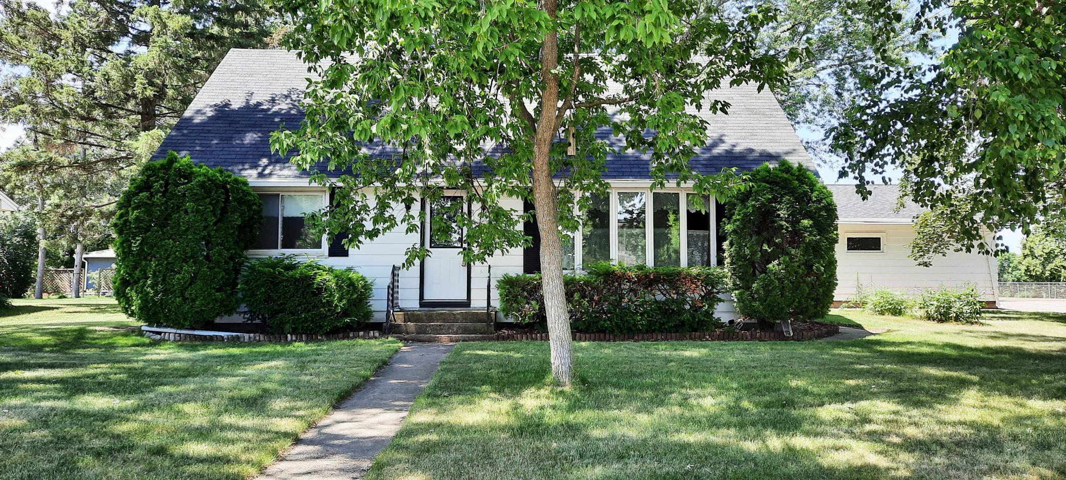 909 Riley Avenue New Richmond, WI 54017 - Photo 1 of 1 Gallery Image 1