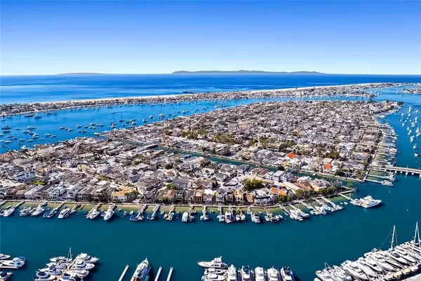 $12,500 | 200 Grand Canal, Newport Beach, CA 92662