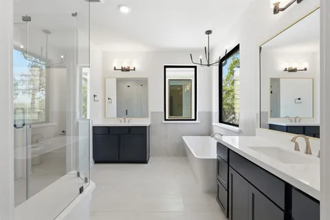 $695,000 | 1418 Caywood Lane, Unit B, Houston, TX 77055