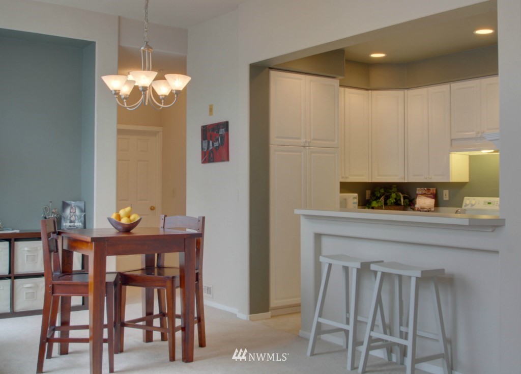 4322 Northeast 5th Court, Unit 103 Renton, WA 98059 - Photo 13 of 22