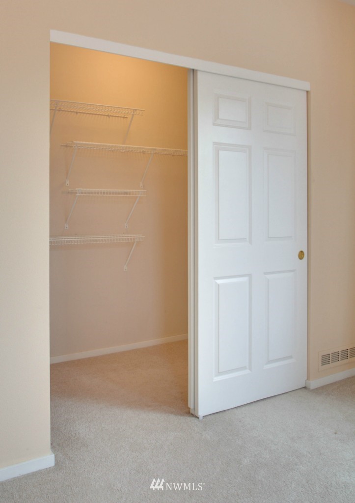 4322 Northeast 5th Court, Unit 103 Renton, WA 98059 - Photo 17 of 22