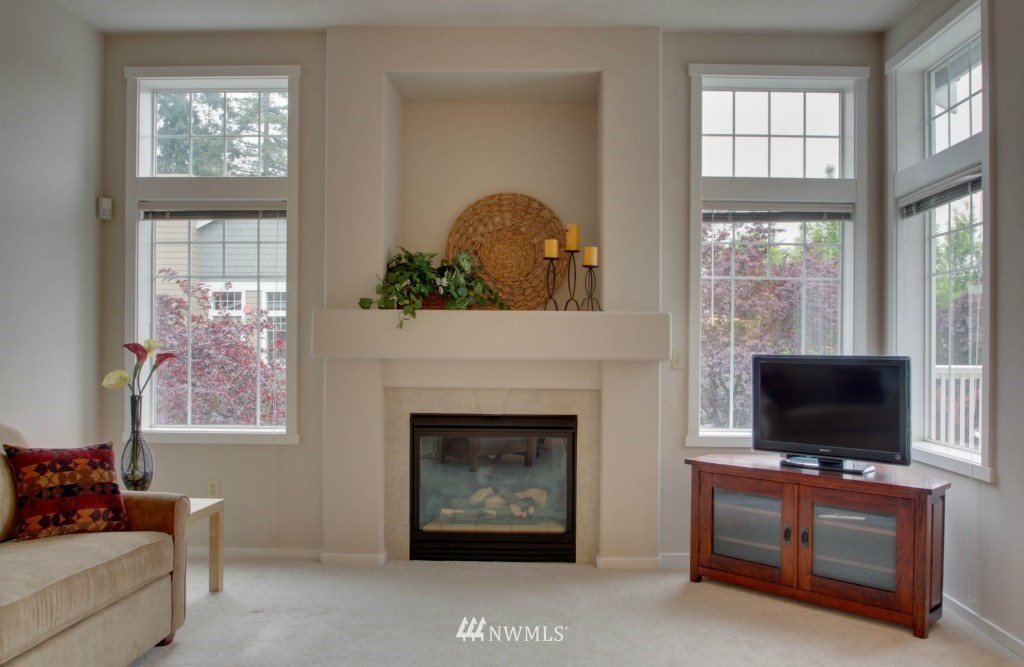 4322 Northeast 5th Court, Unit 103 Renton, WA 98059 - Photo 6 of 22
