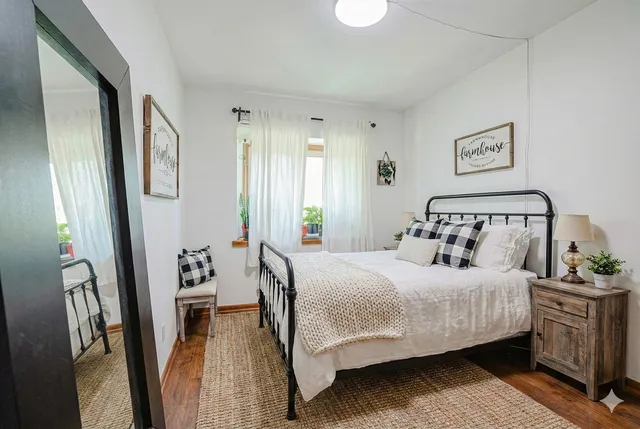 $399,000 | 1008 Arbor Court, Mount Prospect, IL 60056