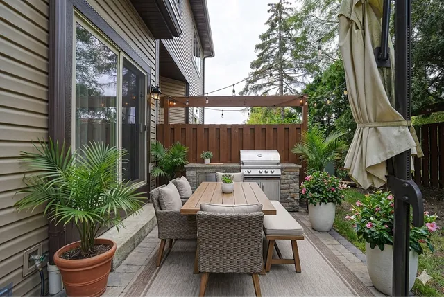 $399,000 | 1008 Arbor Court, Mount Prospect, IL 60056