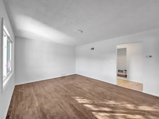 $169,990 | 1304 Freeland Avenue, Calumet City, IL 60409