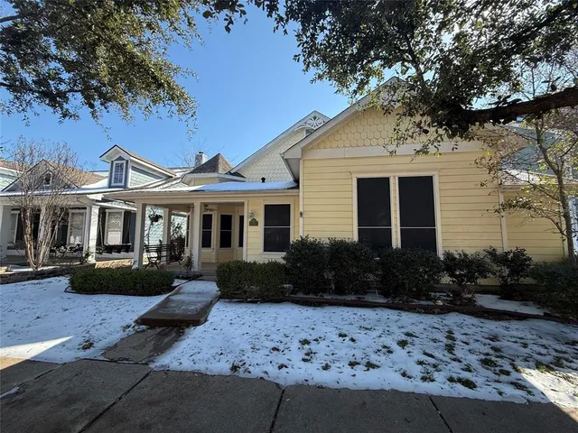 $299,000 | 970 Foxgrove Lane, Providence Village, TX 76227