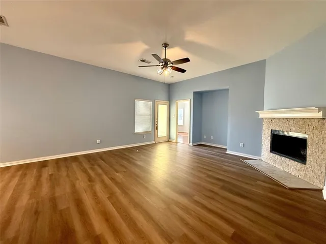 $299,000 | 970 Foxgrove Lane, Providence Village, TX 76227