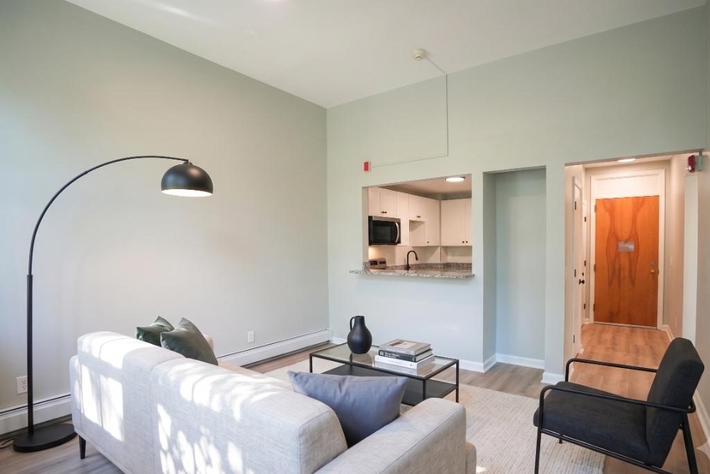 366 Main Street, Unit 101 Warren, RI 02885 - Photo 3 of 14