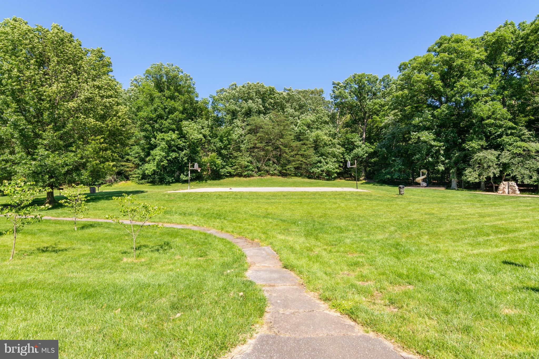 12135 Dove Circle Laurel, MD 20708 - Photo 17 of 19 Community