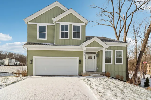 $599,555 | 1920 La Salle Street, Lake Geneva, WI 53147