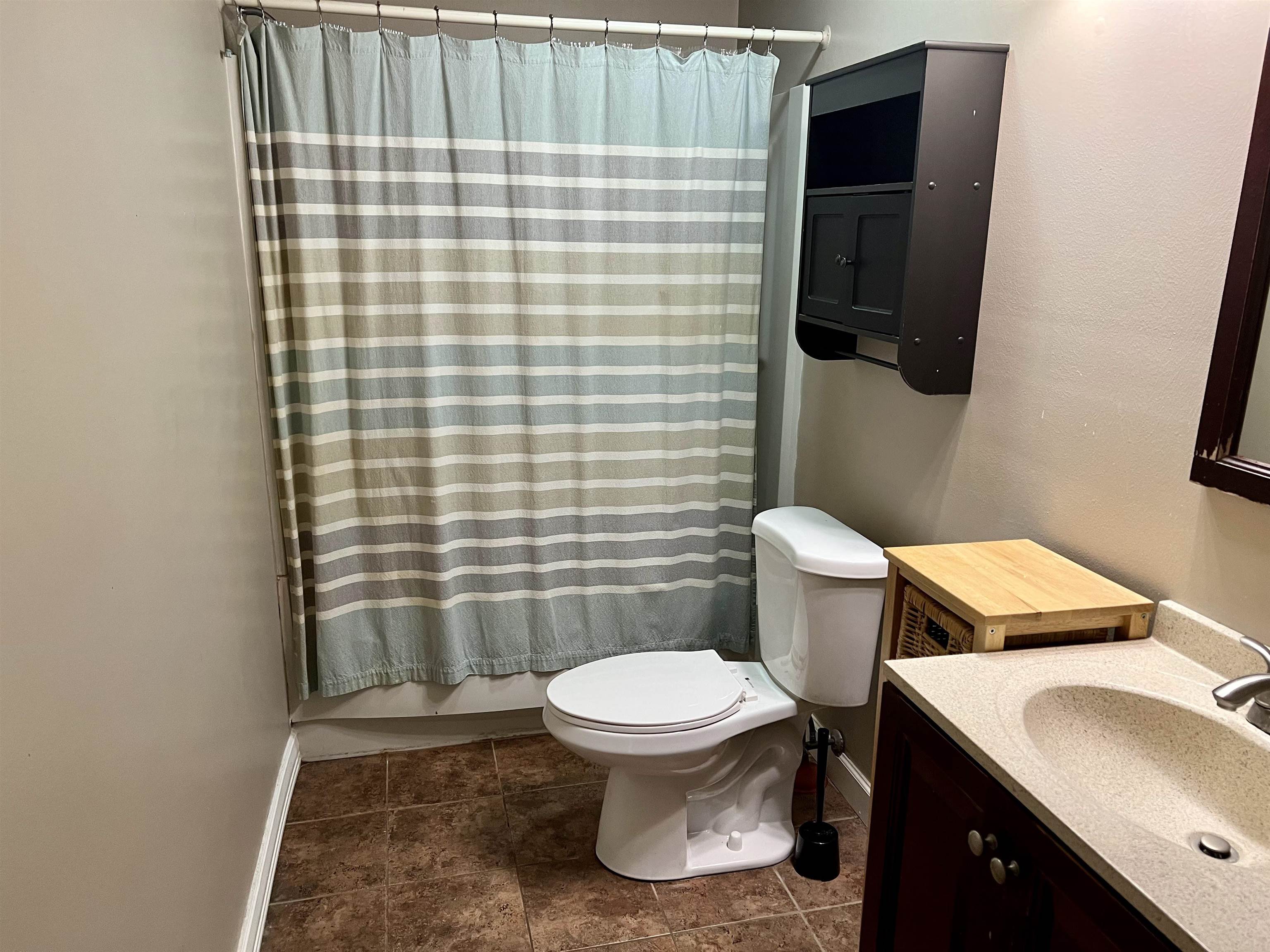 748 Bolinger Street Rochester, MI 48307 - Photo 12 of 34 50092850-11.JPG