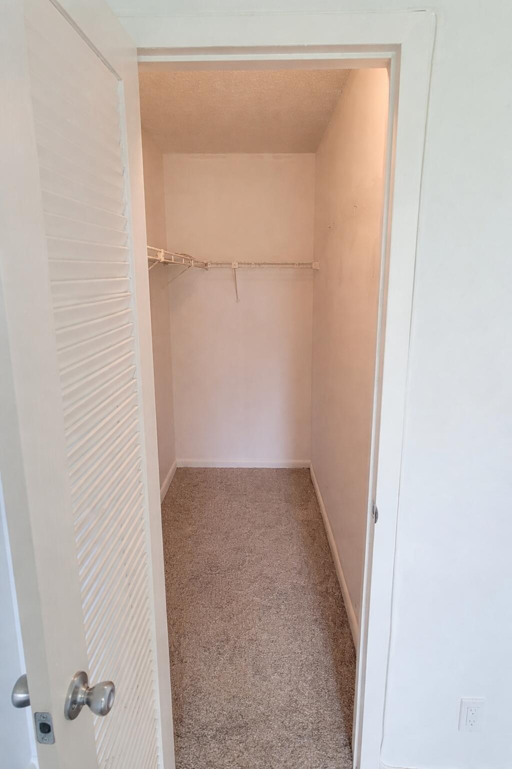 613 Fanshaw North, Unit 613 Boca Raton, FL 33434 - Photo 11 of 18 20260414_161912