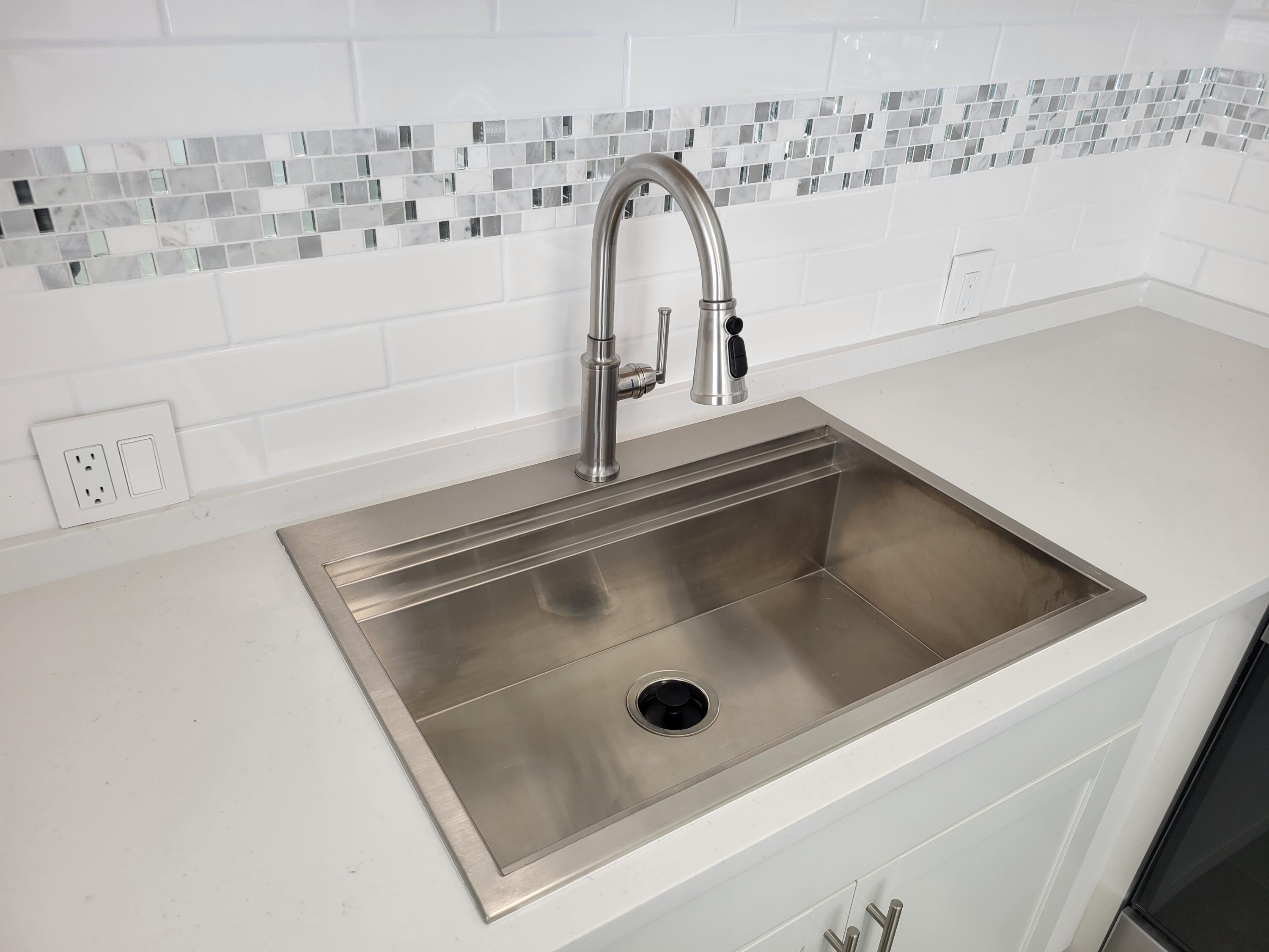 613 Fanshaw North, Unit 613 Boca Raton, FL 33434 - Photo 4 of 18 20260414_161529