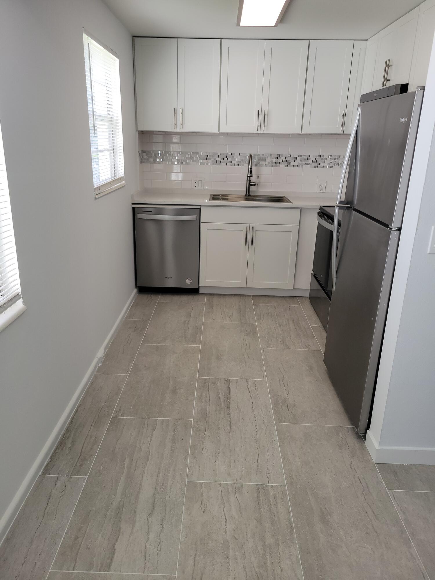 613 Fanshaw North, Unit 613 Boca Raton, FL 33434 - Photo 5 of 18 20260414_162234