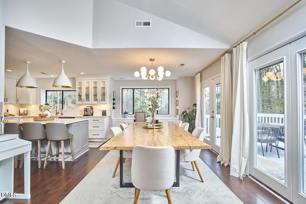 2400 Rockridge Court Raleigh, NC 27612 - Photo 13 of 50 035