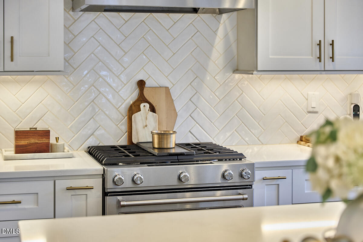 2400 Rockridge Court Raleigh, NC 27612 - Photo 22 of 50 069