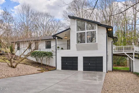 $1,050,000 | 2400 Rockridge Court, Raleigh, NC 27612