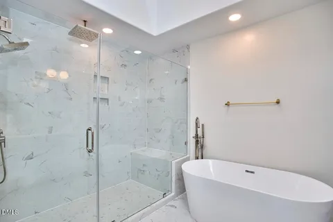 $1,050,000 | 2400 Rockridge Court, Raleigh, NC 27612