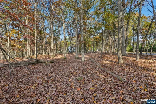 $4,750,000 | 212 Seminole Lane, Franklin Lakes, NJ 07417