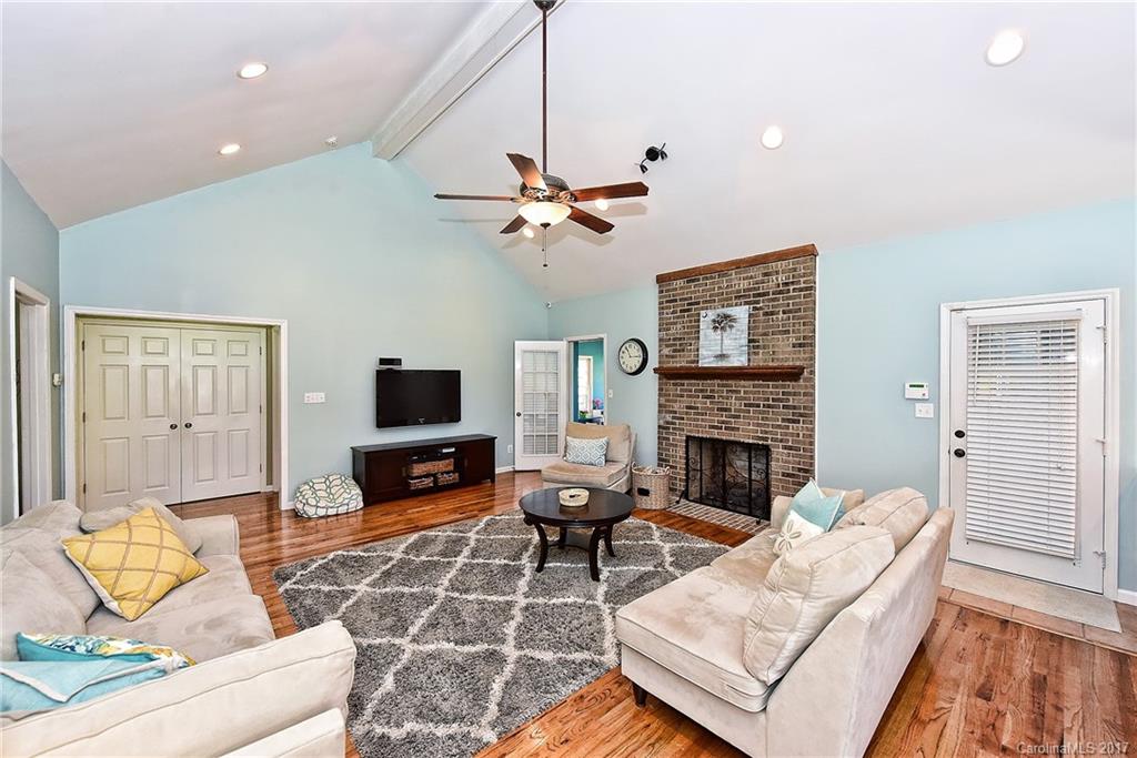 613 Beacon Knoll Lane Fort Mill, SC 29708 - Photo 5 of 24
