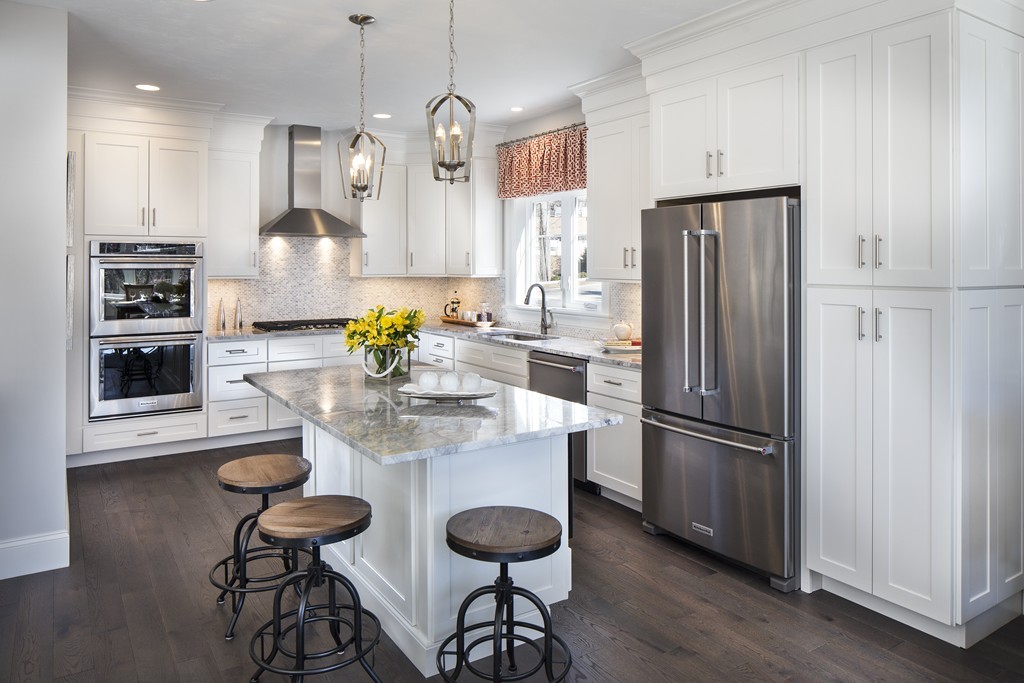 38 Brookview Road Franklin, MA 02038 - Photo 1 of 8 Gallery Image 1