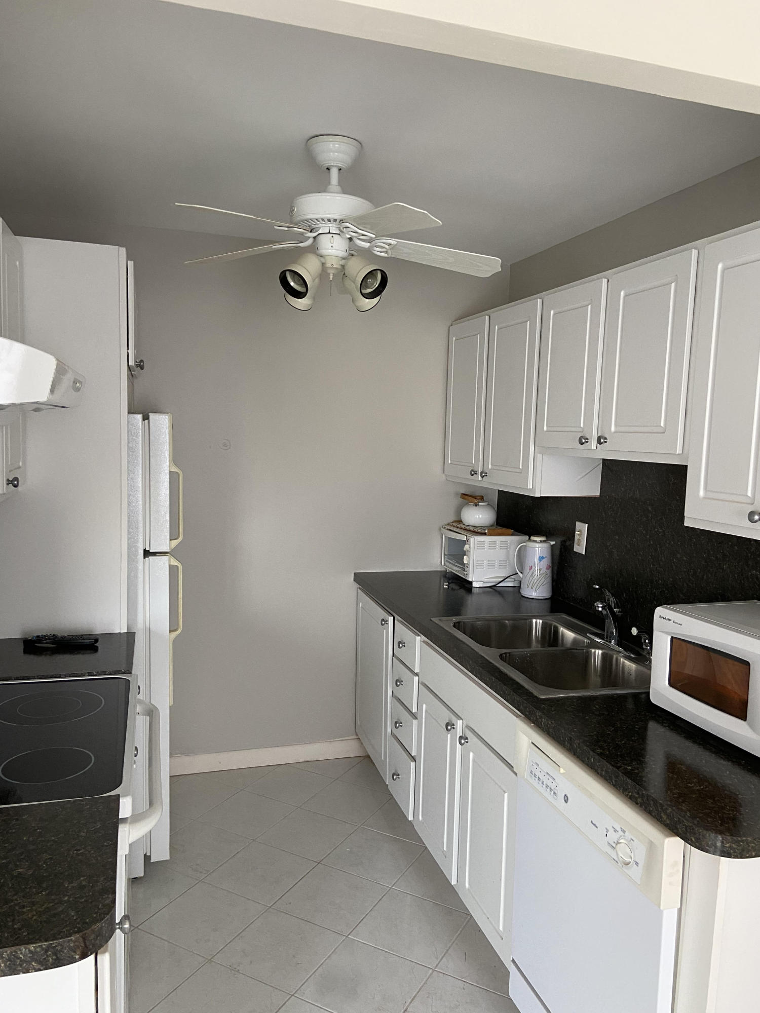3017 Exeter, Unit A Boca Raton, FL 33434 - Photo 2 of 16 3017 best kitchen