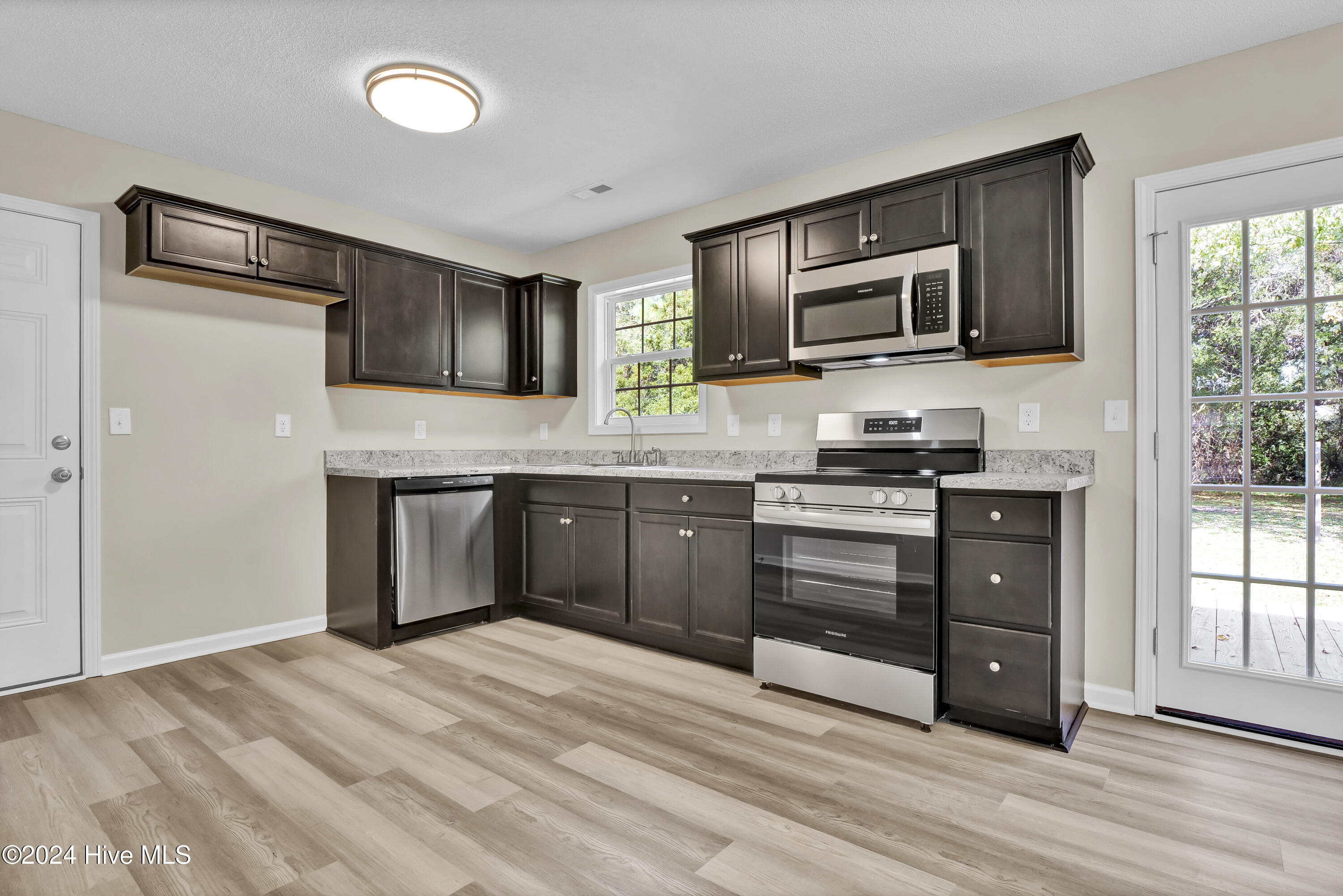 1912 Paulette Road Morehead City, NC 28557 - Photo 10 of 30 PJA12415