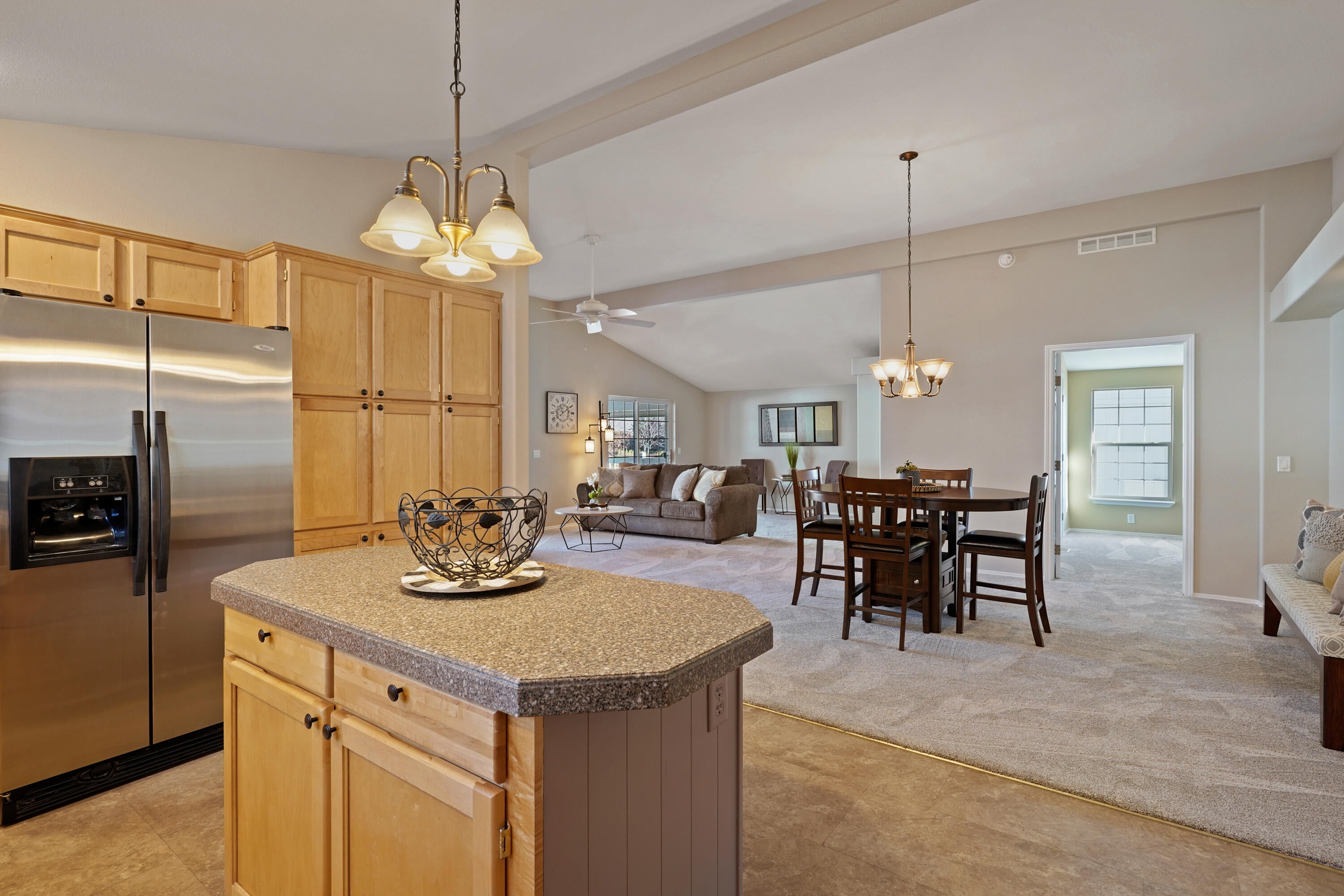 159 North Wheeler Loop Sisters, OR 97759 - Photo 25 of 25 Open floorplan