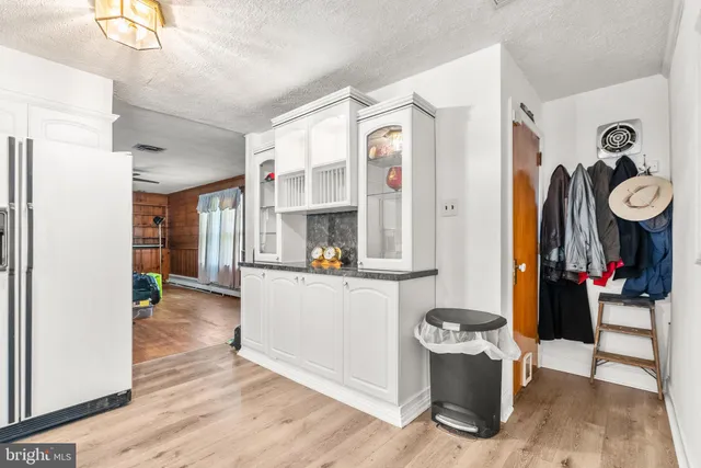 $450,000 | 19 Spruce Avenue, Bordentown, NJ 08505