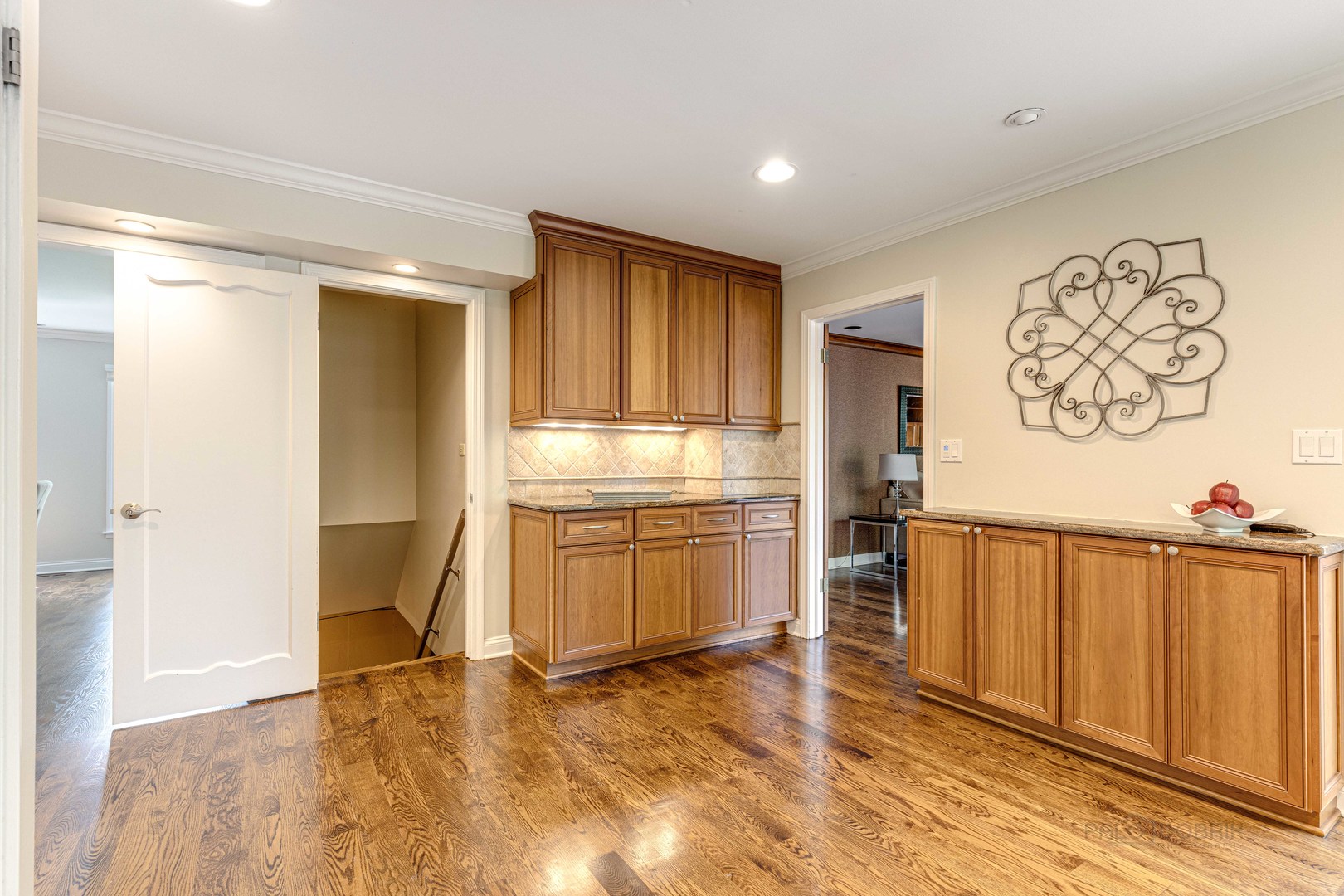 755 Smoke Tree Road Deerfield, IL 60015 - Photo 18 of 35 a view of a kitchen with a sink and a refrigerator