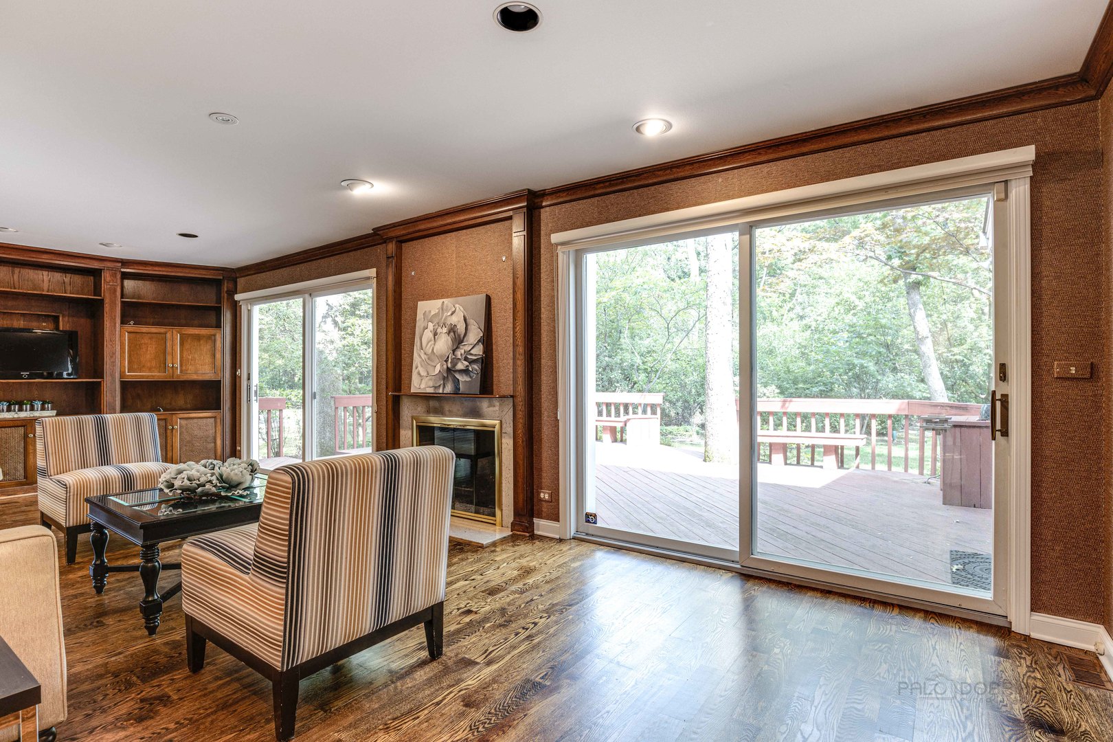 755 Smoke Tree Road Deerfield, IL 60015 - Photo 10 of 35 a living room with furniture and a large window