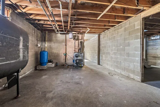 $300,000 | 448 North River Road, Auburn, ME 04210