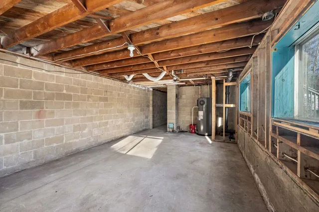 $300,000 | 448 North River Road, Auburn, ME 04210