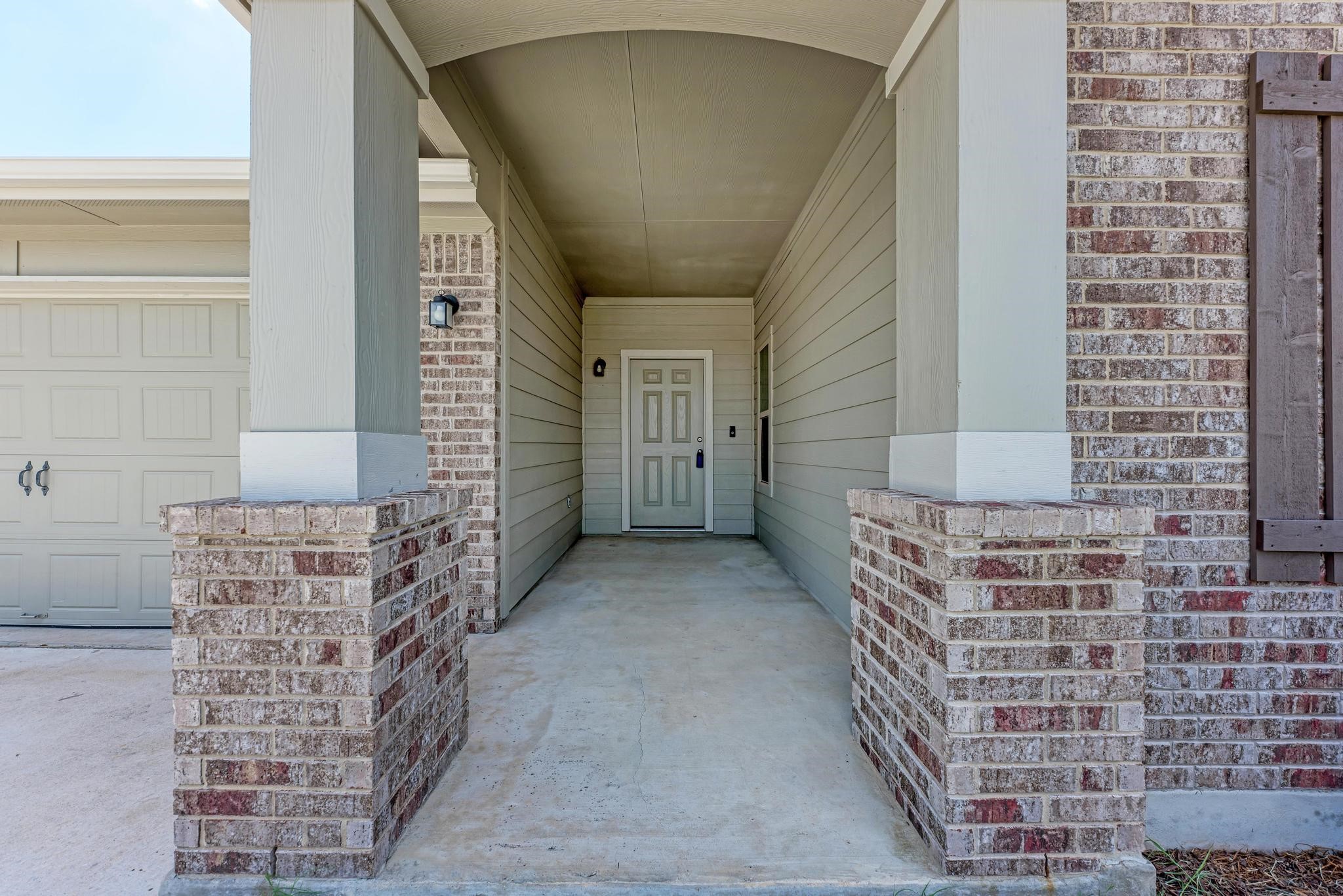 189 Tailwind Drive Kyle, TX 78640 - Photo 9 of 40 a view of entryway