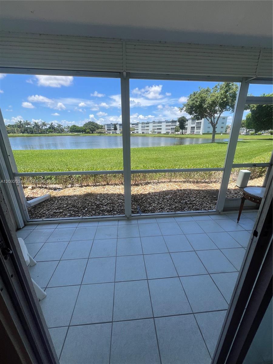 1087 Cornwall East, Unit 1087 Boca Raton, FL 33434 - Photo 11 of 18 Gallery Image 11
