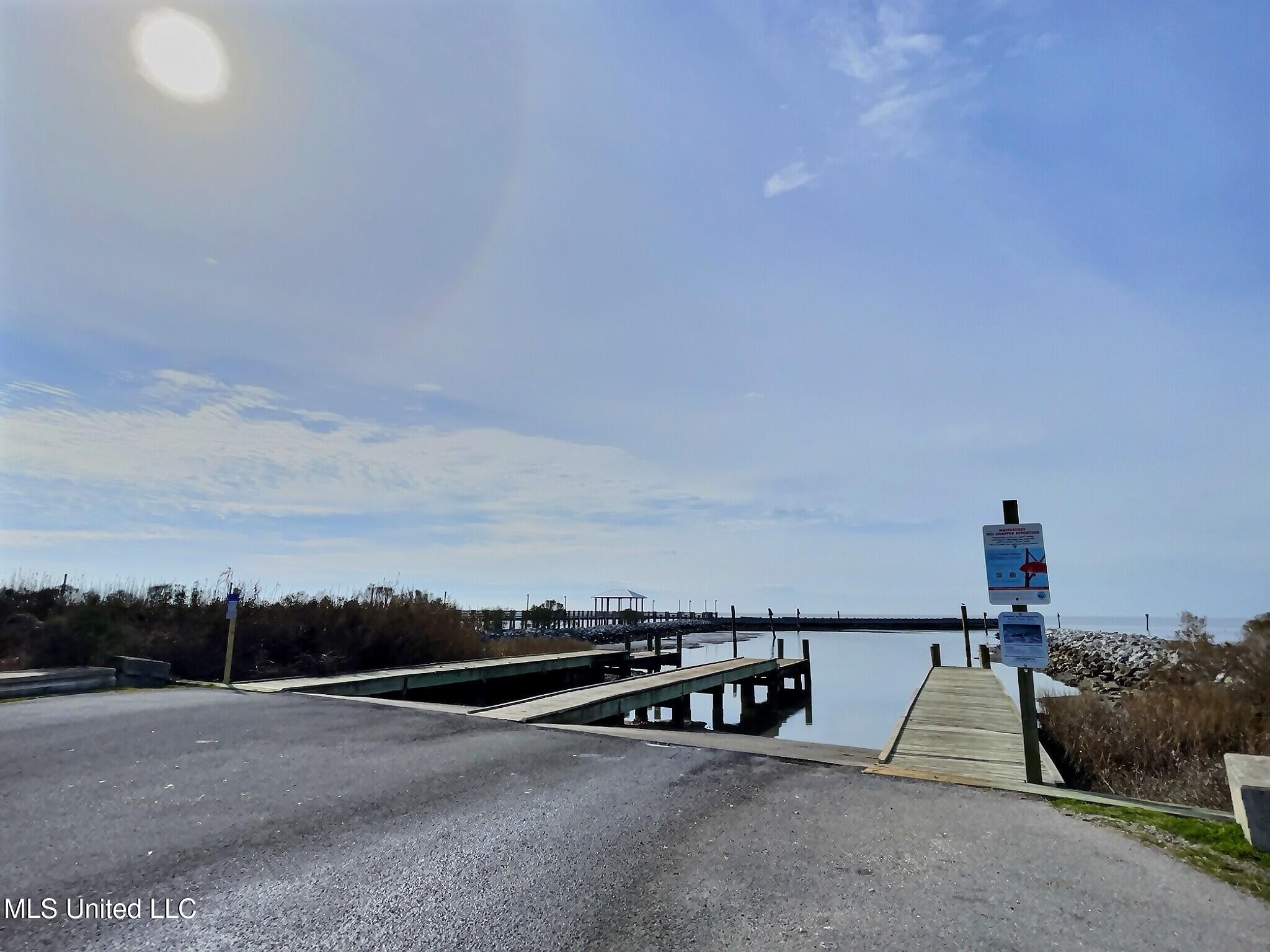 7724 Pointe Aux Chenes Road Ocean Springs, MS 39564 - Photo 5 of 8 exposio_131775950