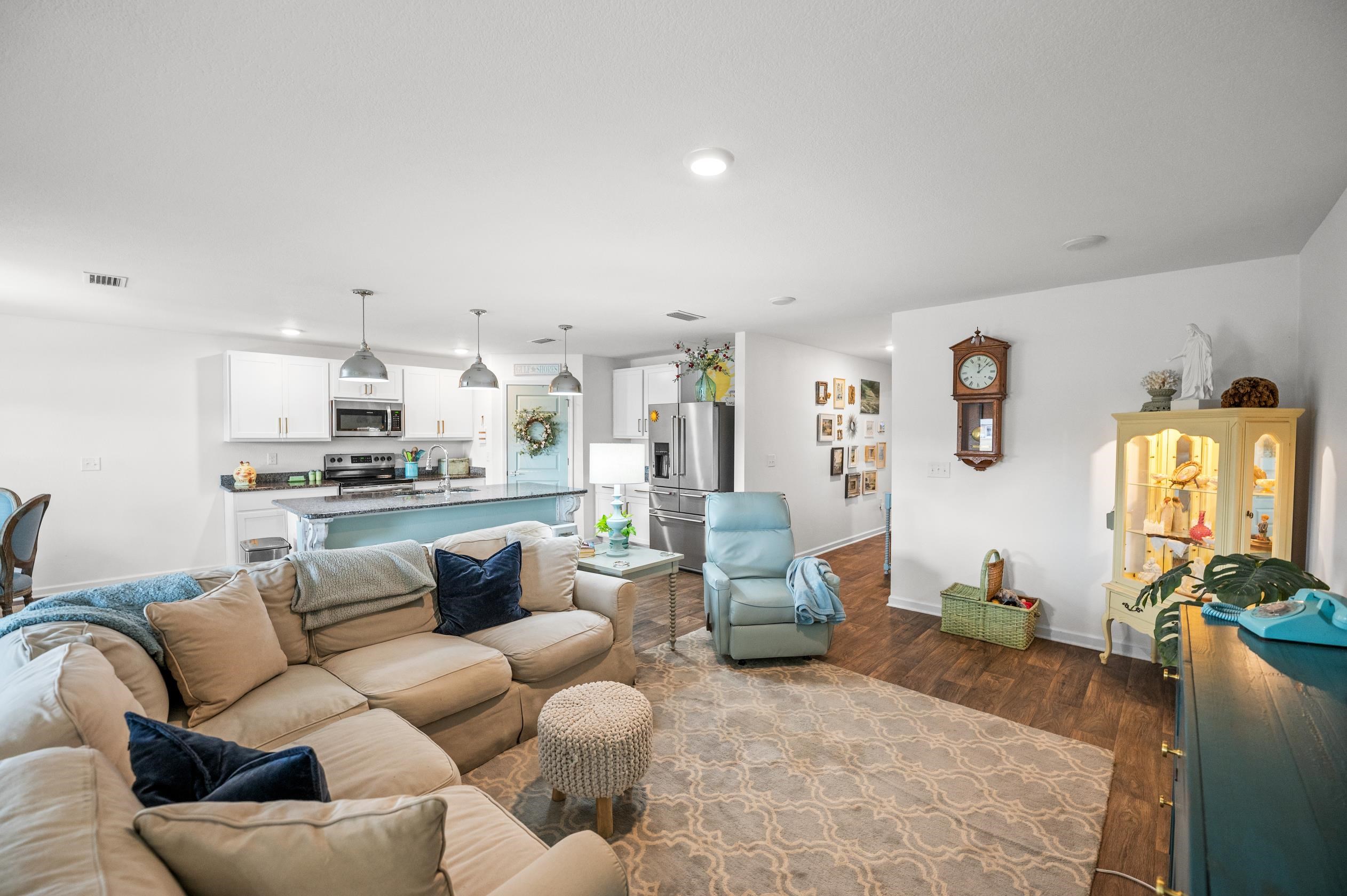 8161 Irwin Loop Daphne, AL 36526 - Photo 3 of 32 Living Room