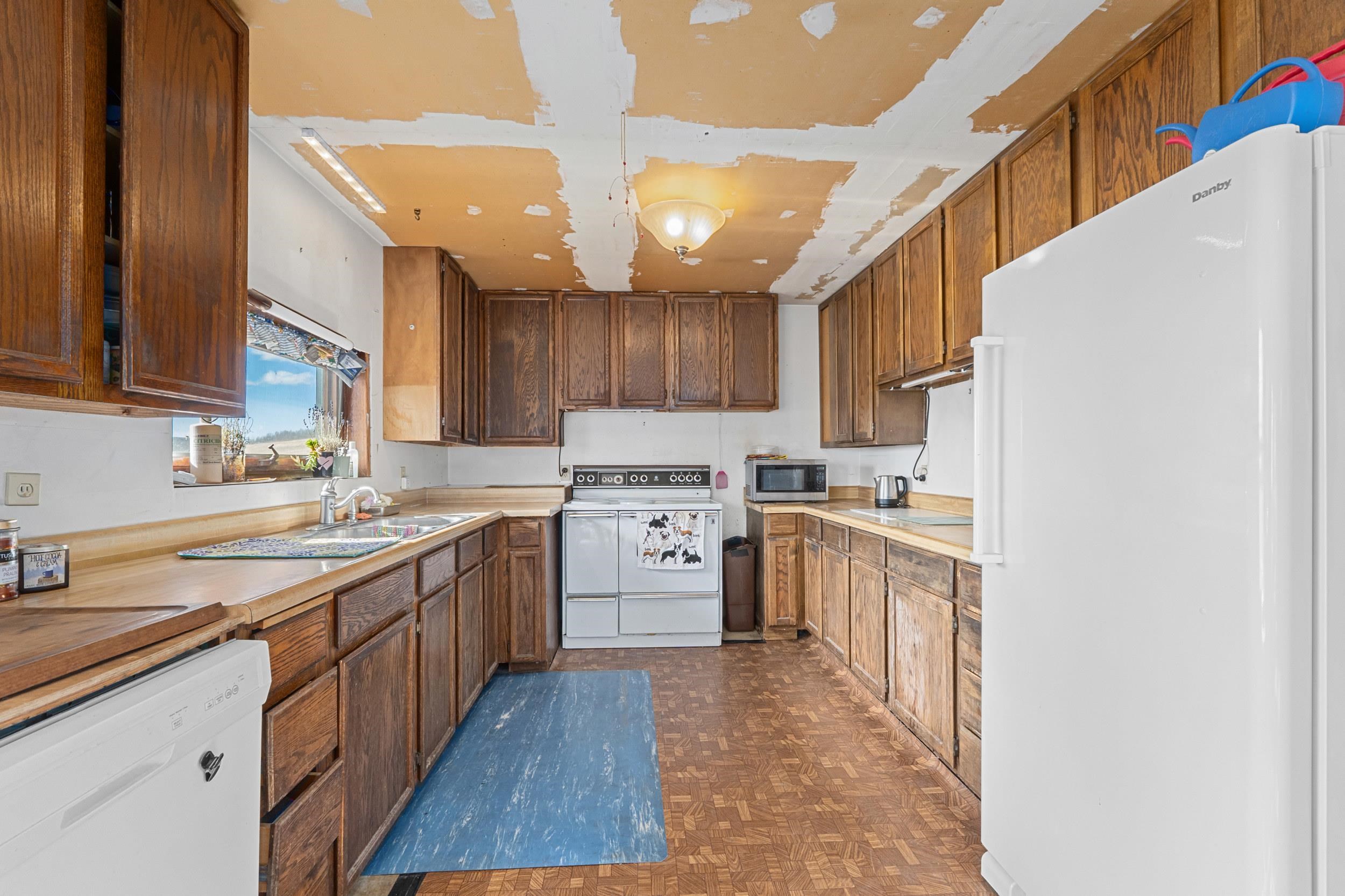 2633 Highline Road Chewelah, WA 99109 - Photo 4 of 24 Gallery Image 4