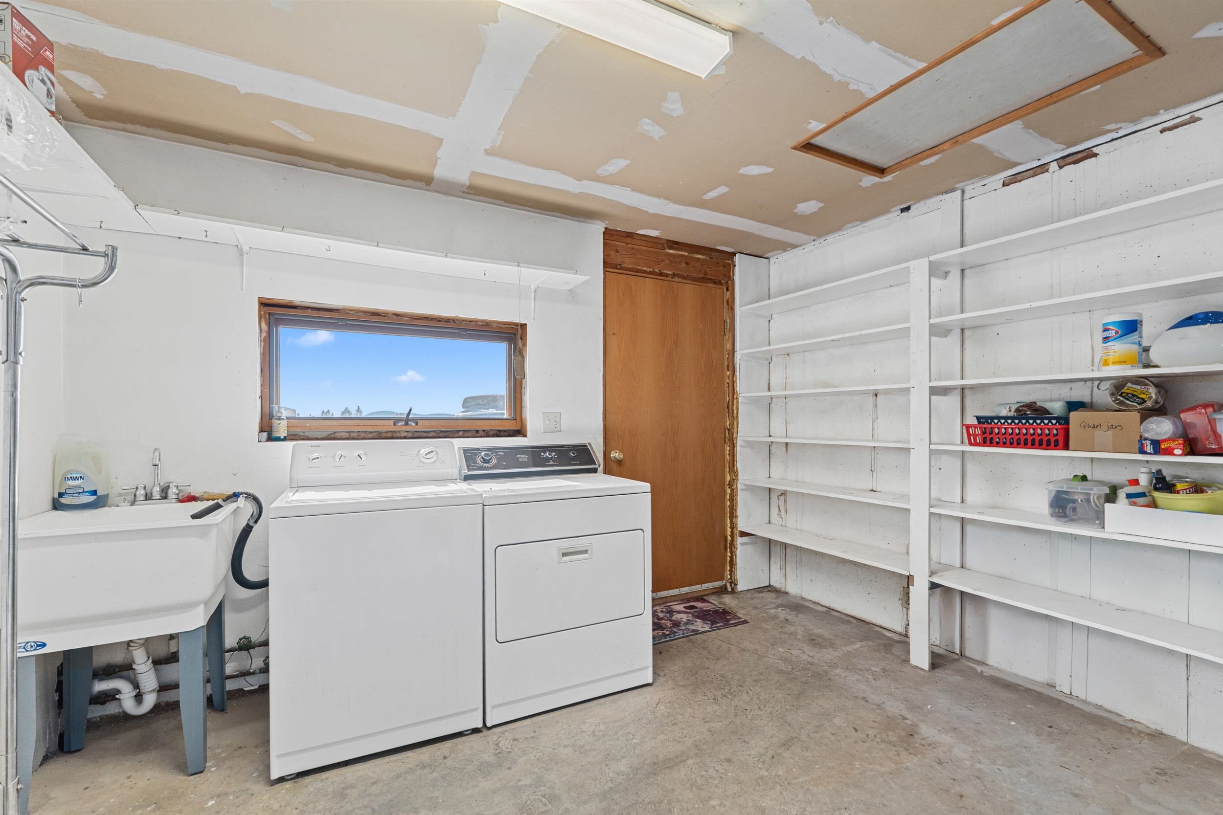 2633 Highline Road Chewelah, WA 99109 - Photo 10 of 24 Gallery Image 10
