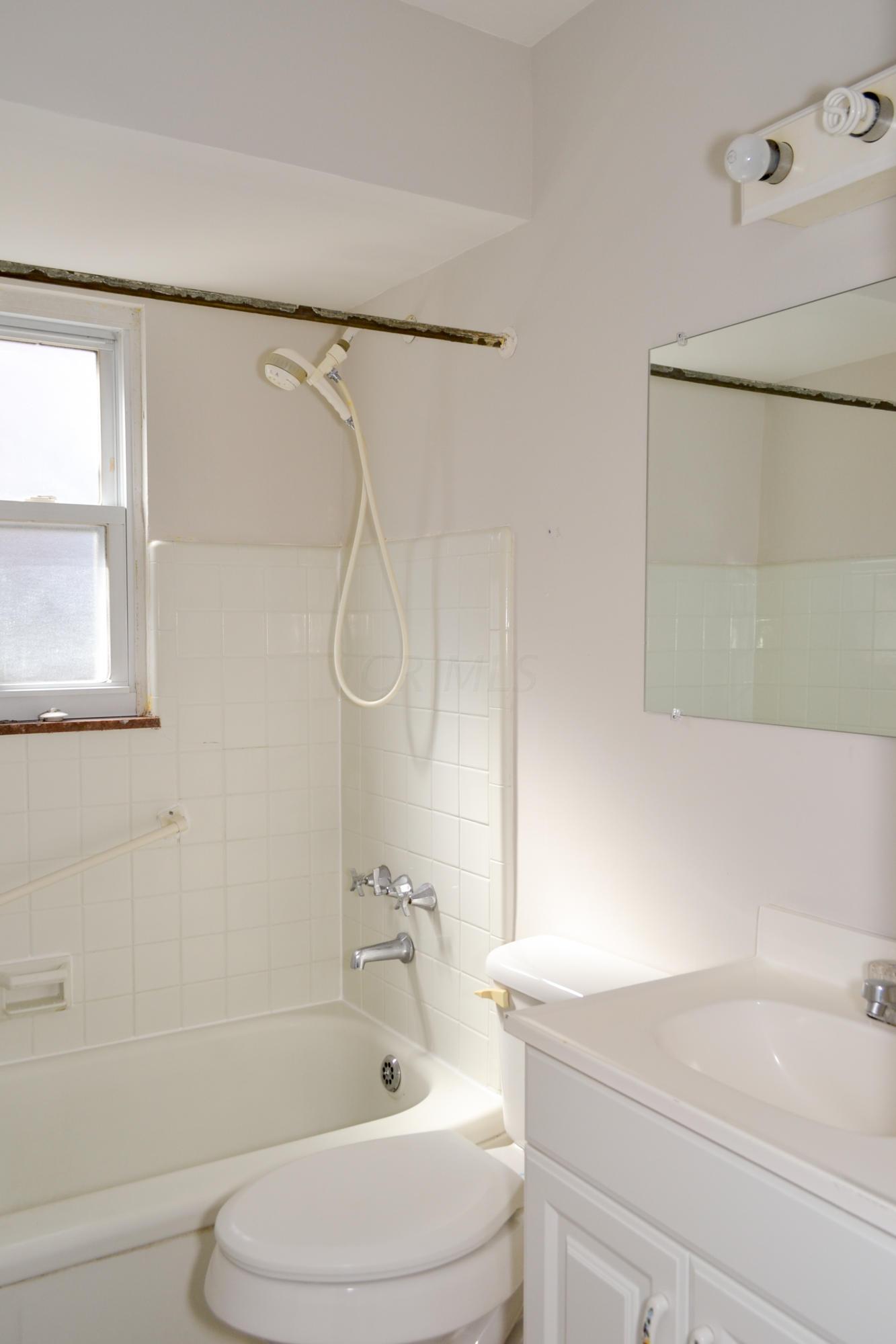 157 South Ashburton Road Columbus, OH 43213 - Photo 11 of 40 Gallery Image 11