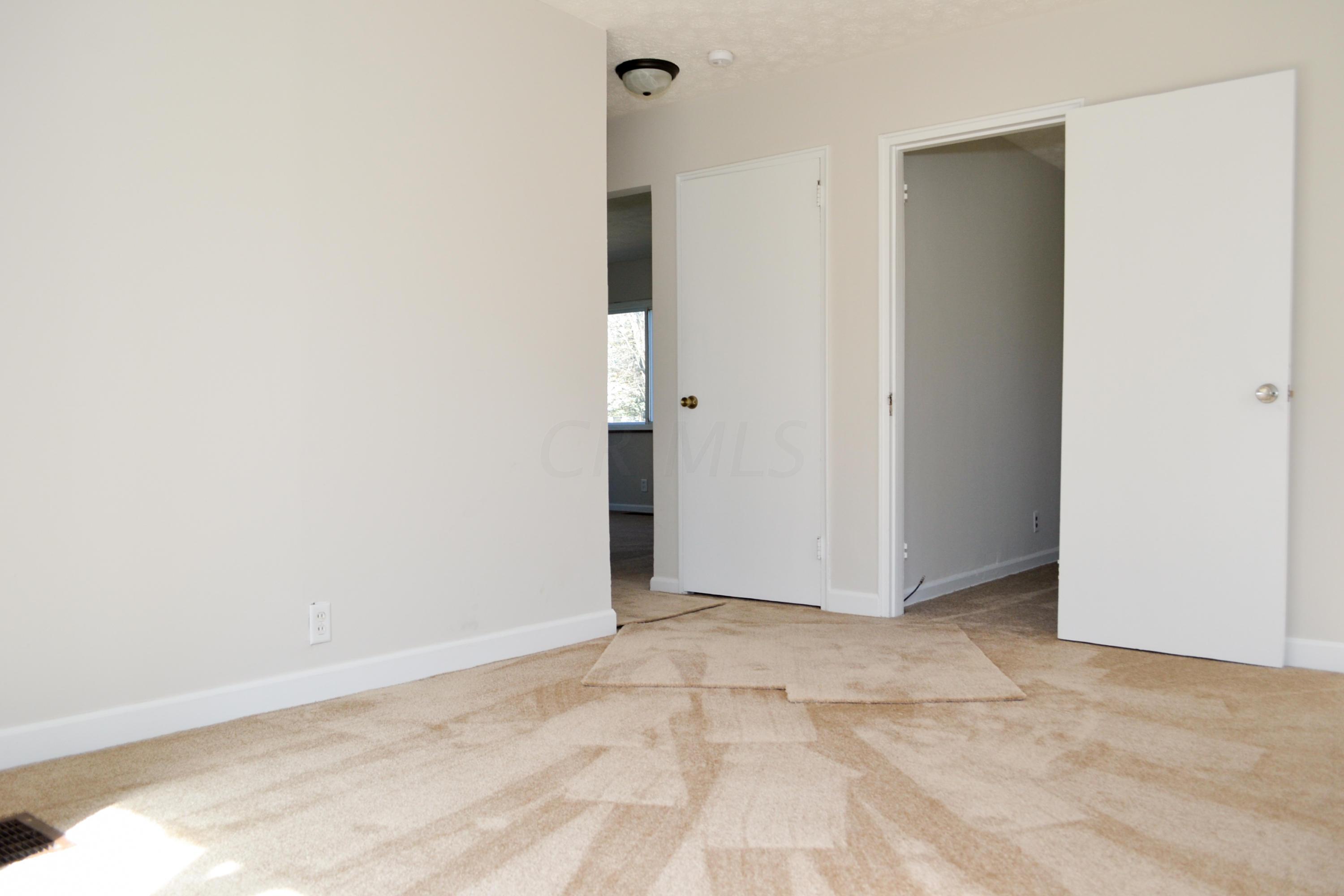 157 South Ashburton Road Columbus, OH 43213 - Photo 13 of 40 Gallery Image 13