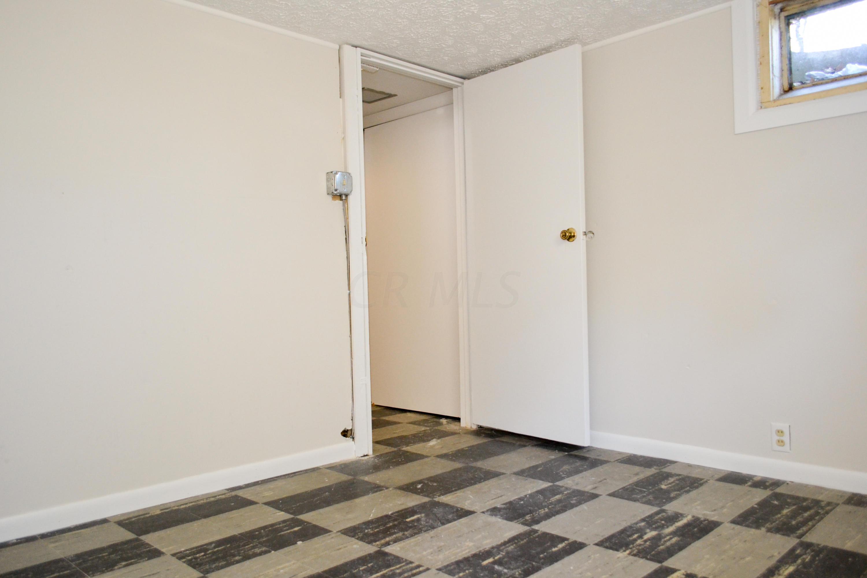 157 South Ashburton Road Columbus, OH 43213 - Photo 20 of 40 Gallery Image 20