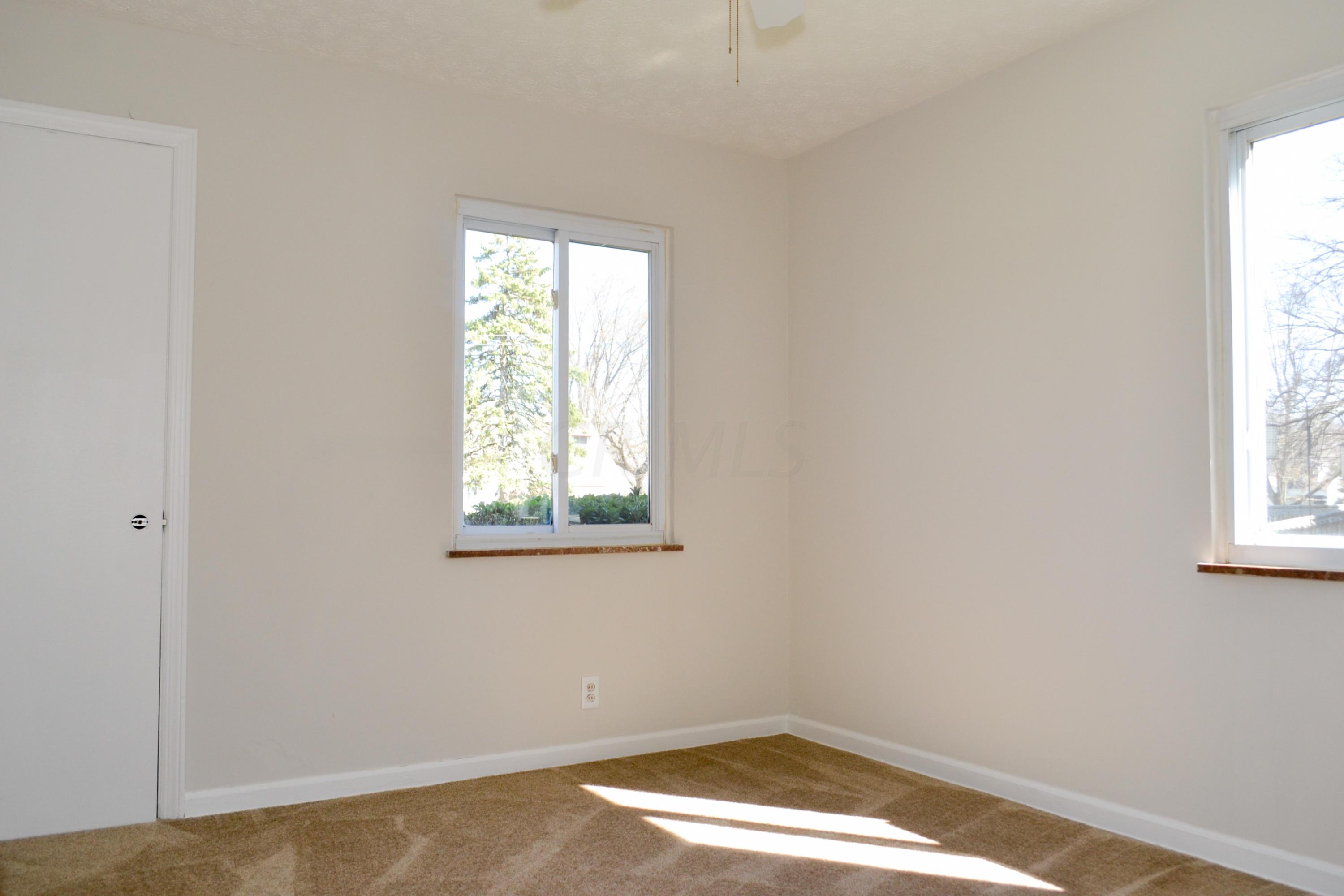 157 South Ashburton Road Columbus, OH 43213 - Photo 9 of 40 Gallery Image 9