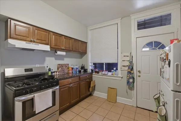 $2,850 | 4002 North Southport Avenue, Unit 3, Chicago, IL 60613