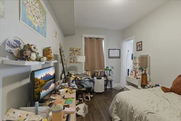 $2,850 | 4002 North Southport Avenue, Unit 3, Chicago, IL 60613